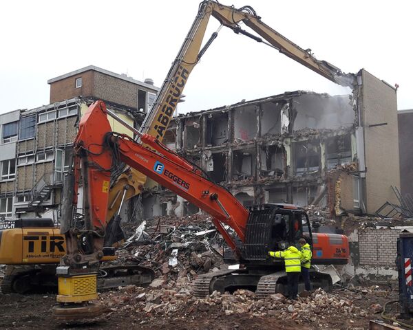 Vor dem Schaffen von Neuem steht oftmals der Abbruch und der Rückbau vorhandener Gebäude